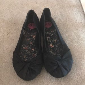 Black flats